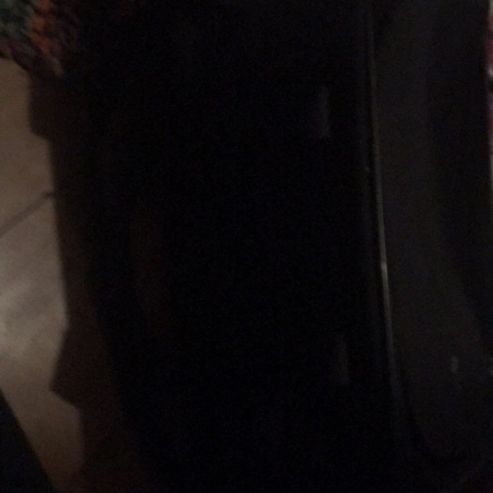 I am selling a dog carrier